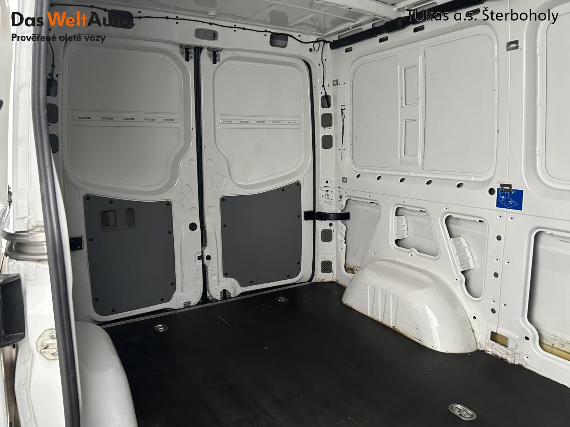 Volkswagen Crafter - skříňový vůz