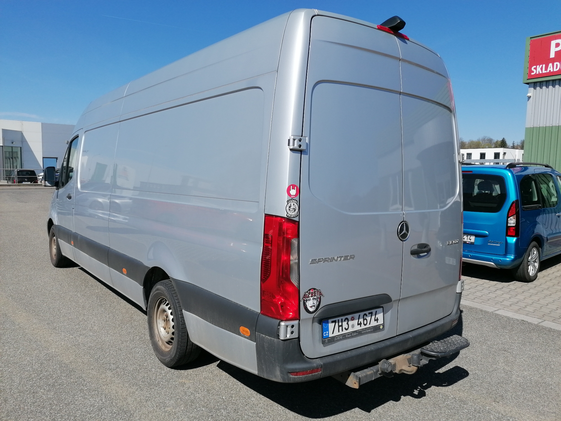 Mercedes-Benz Sprinter