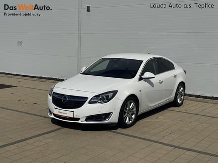 Opel Insignia Cosmo 2.0  120 kW manuál ,