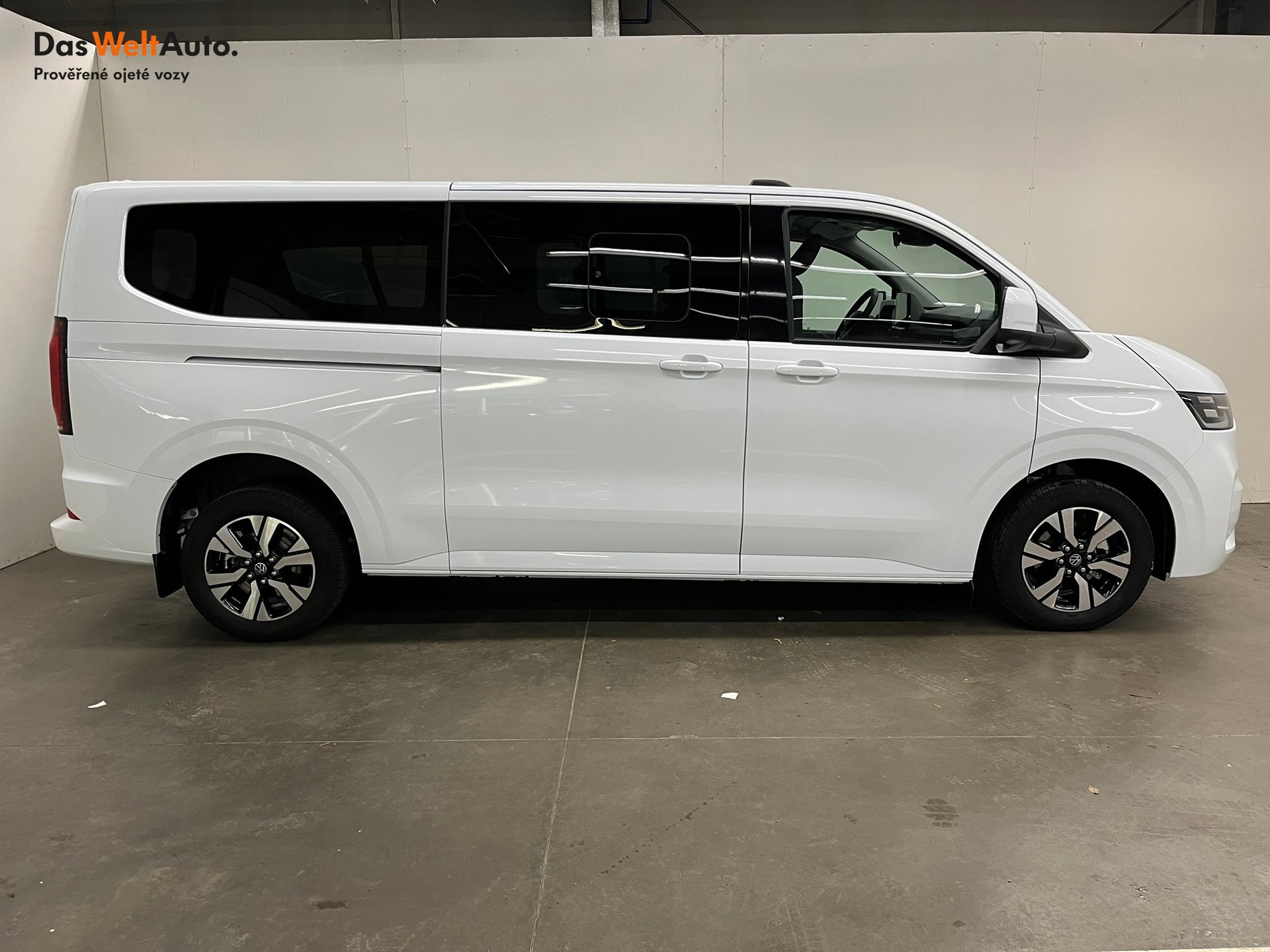 Volkswagen T7 Caravelle