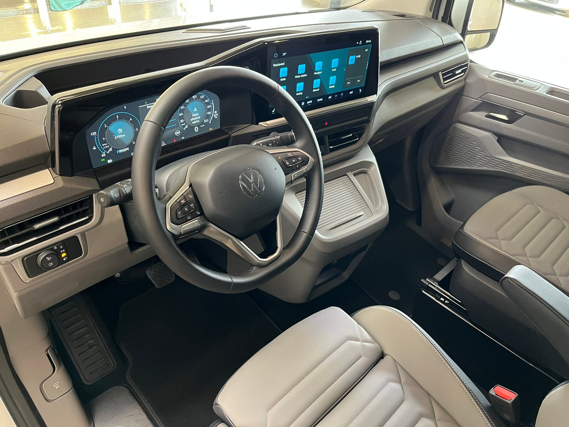 Volkswagen T7 Caravelle