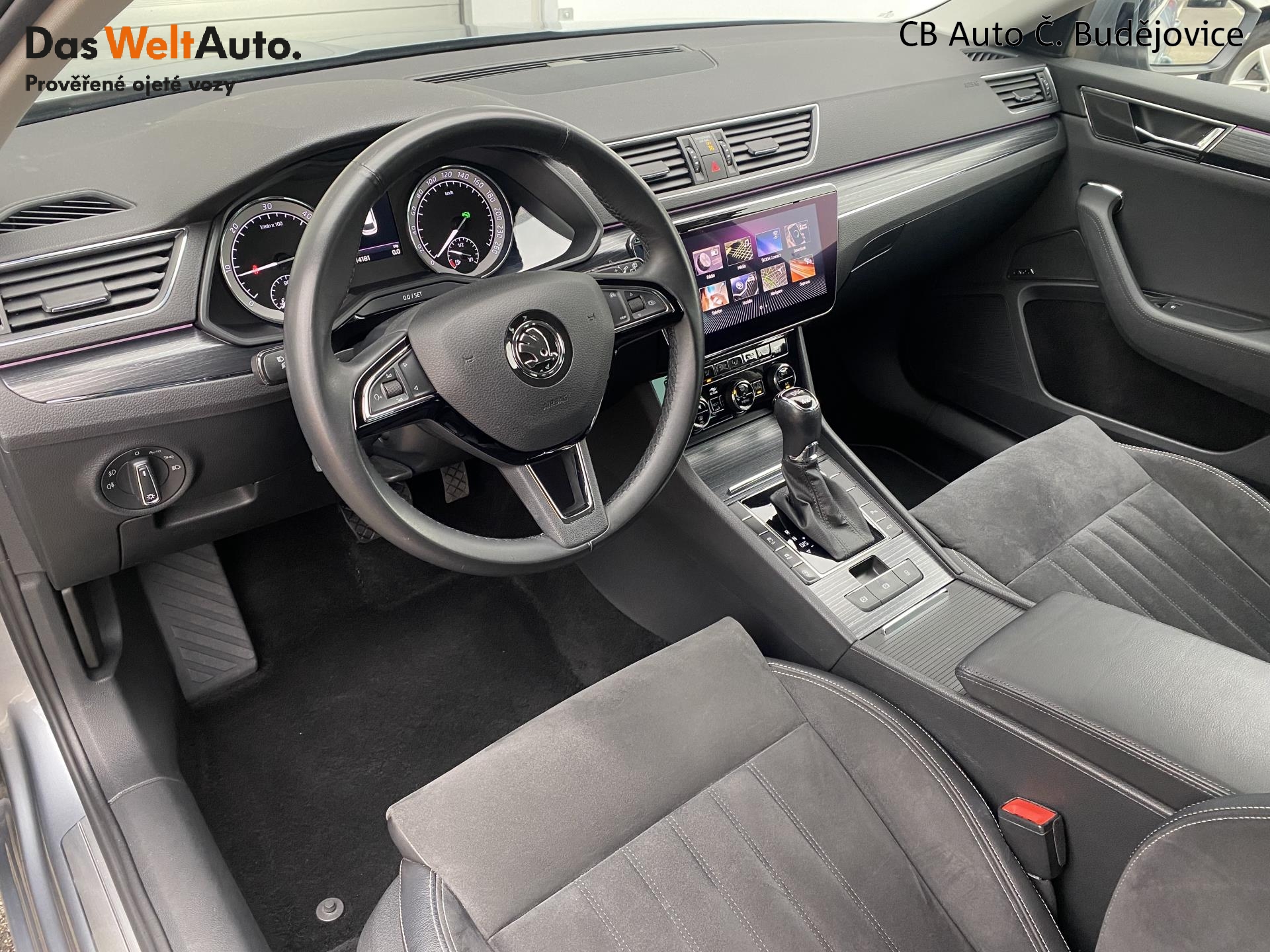 Škoda Superb