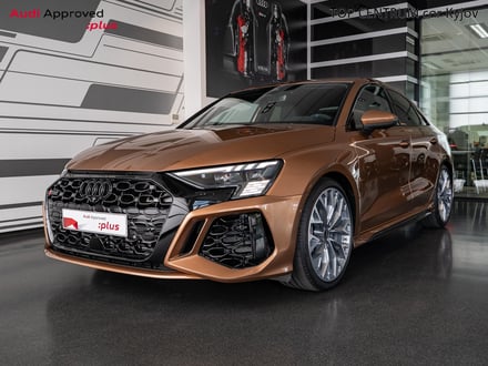 Audi RS3 2.5 TFSI quattro (294kW/400k) Limuzína