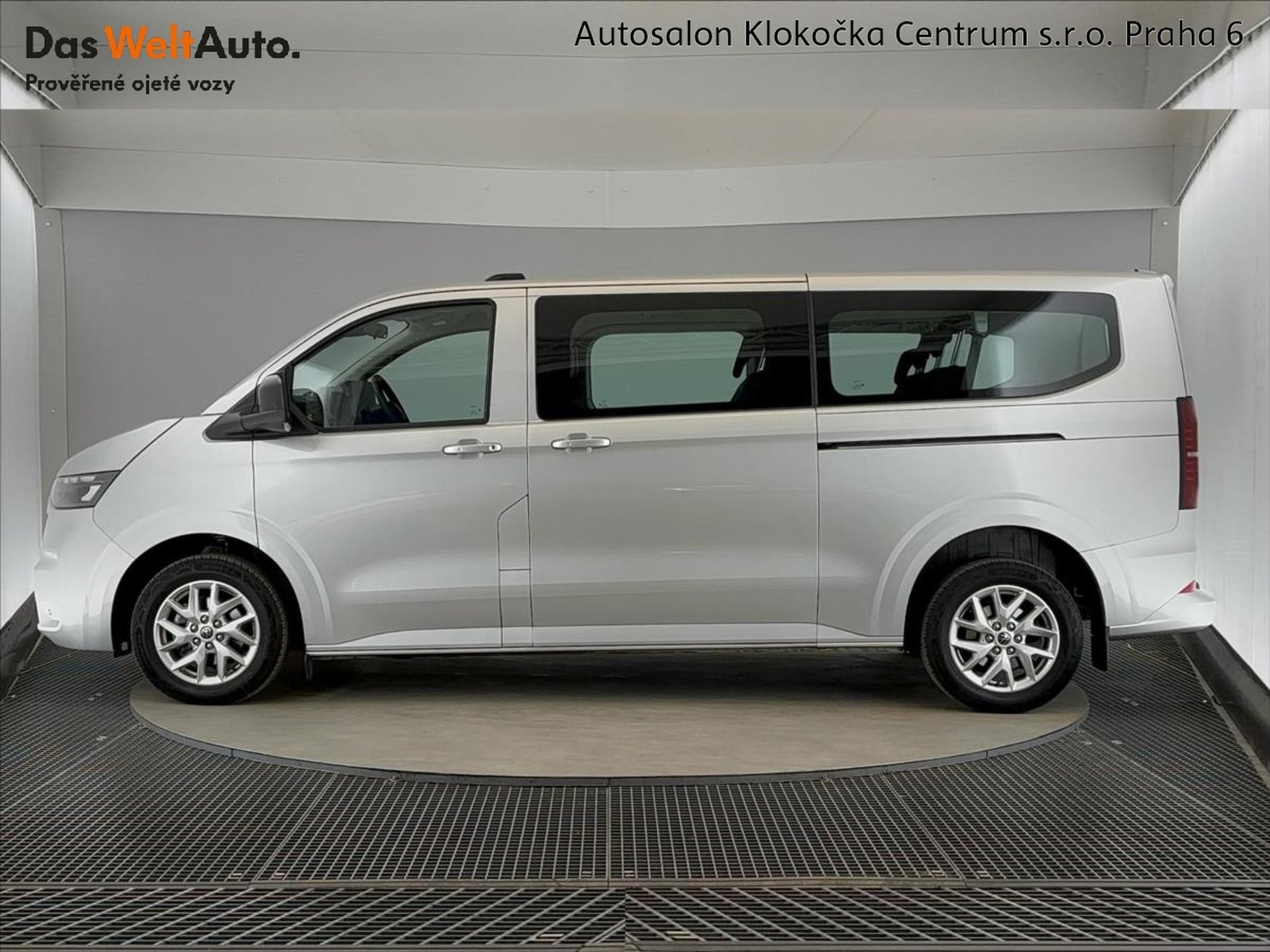 Volkswagen Caravelle
