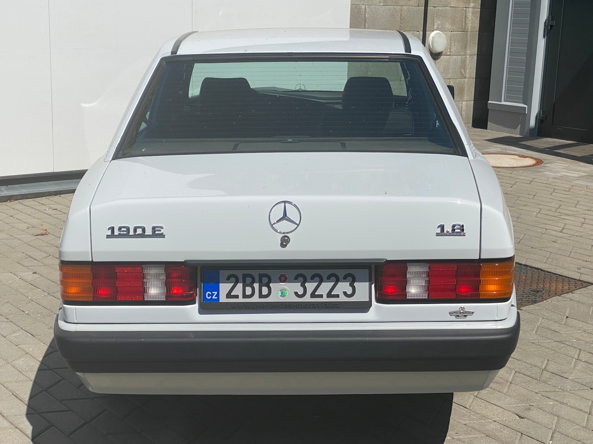 Mercedes-Benz 190