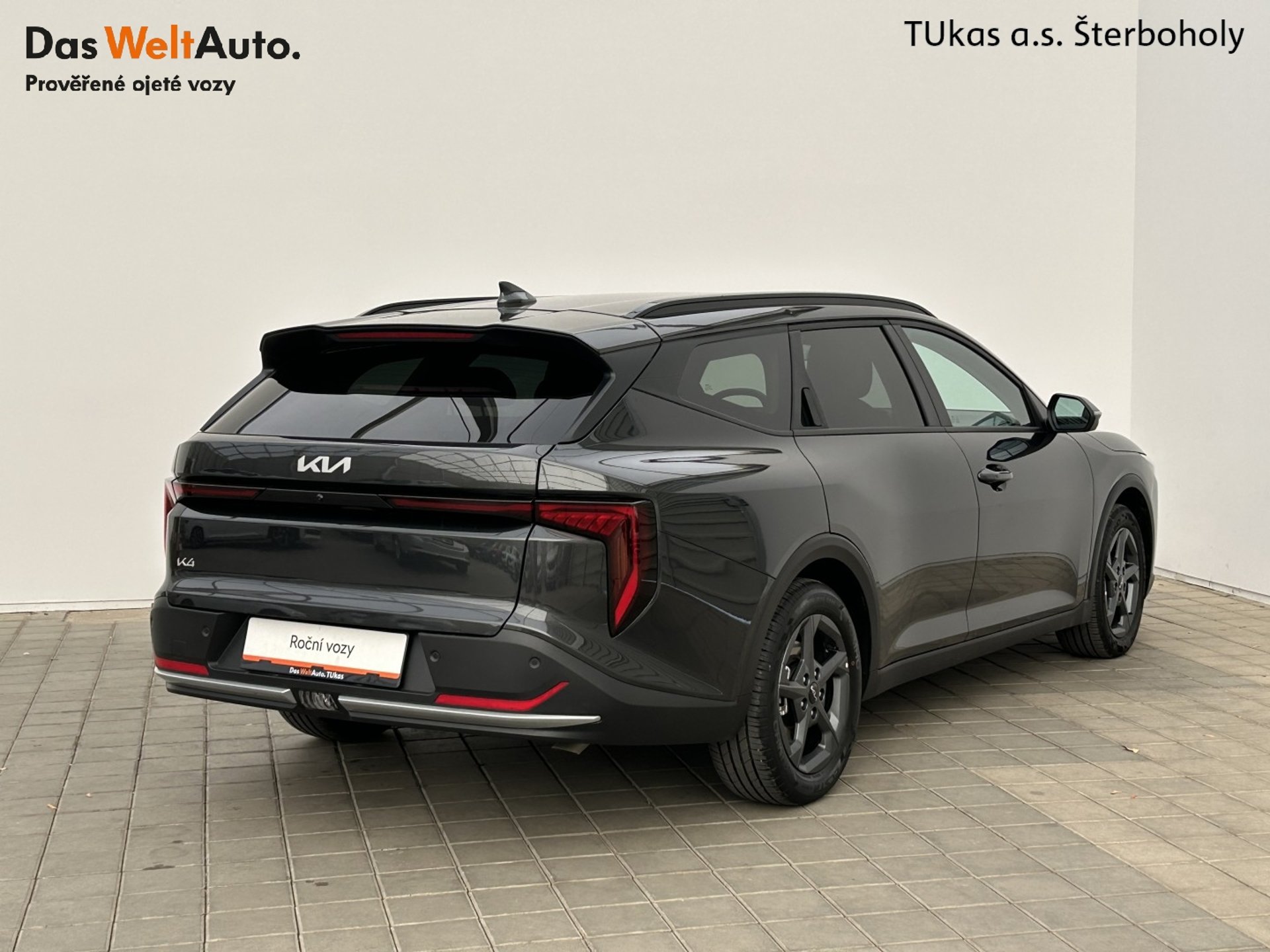 Kia K4
