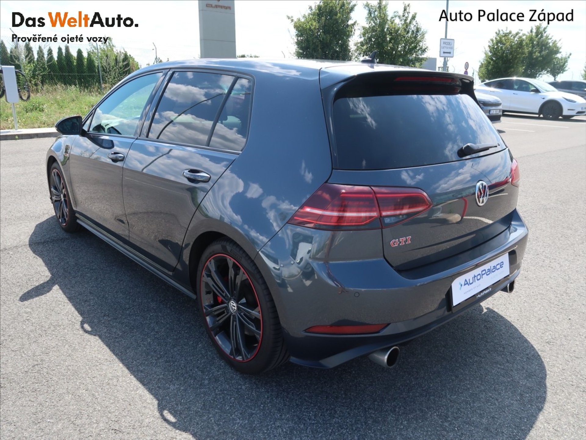 Volkswagen Golf GTI