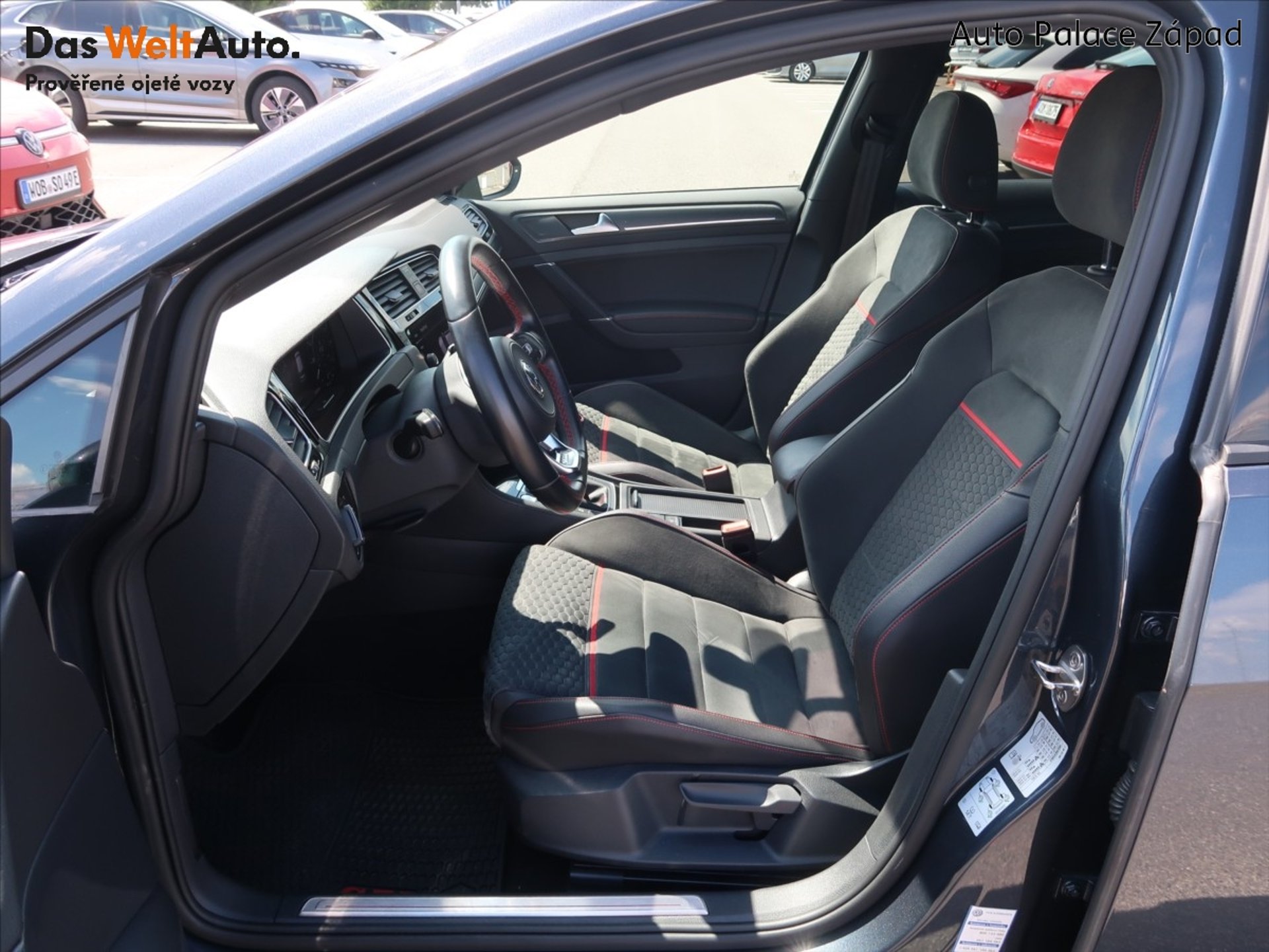 Volkswagen Golf GTI