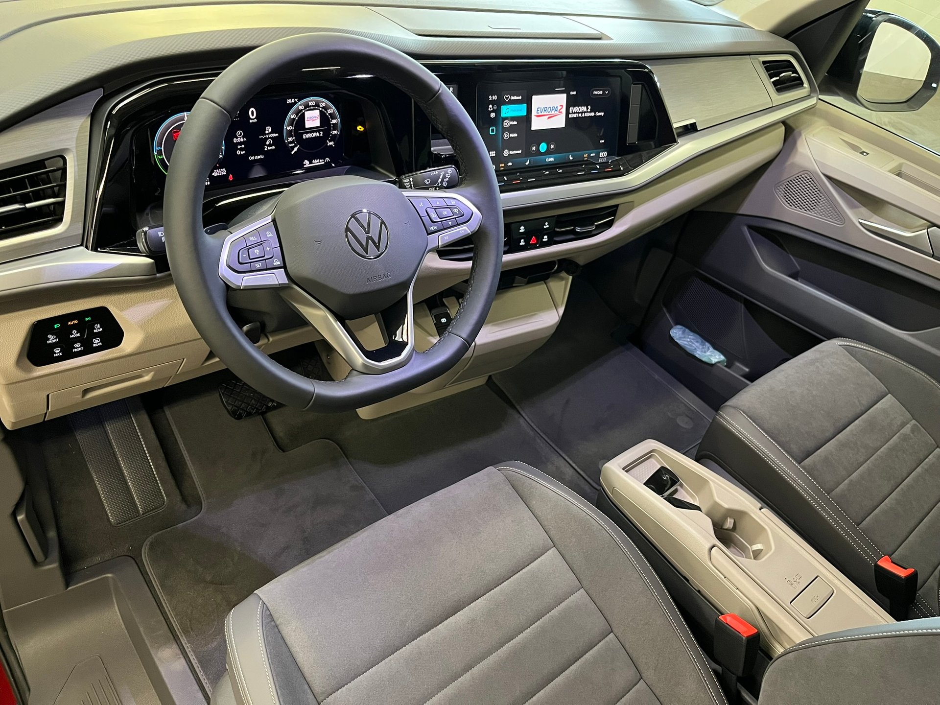 Volkswagen Nový Multivan