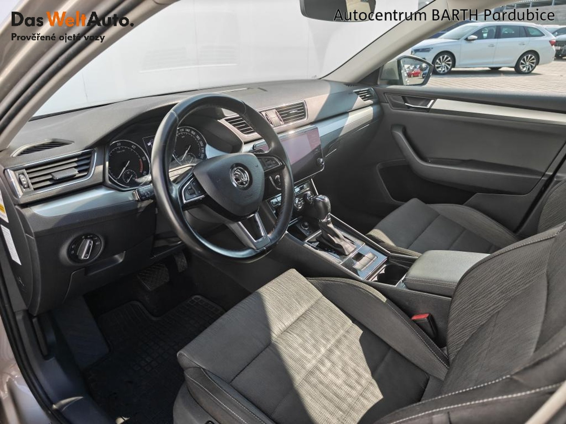 Škoda Superb