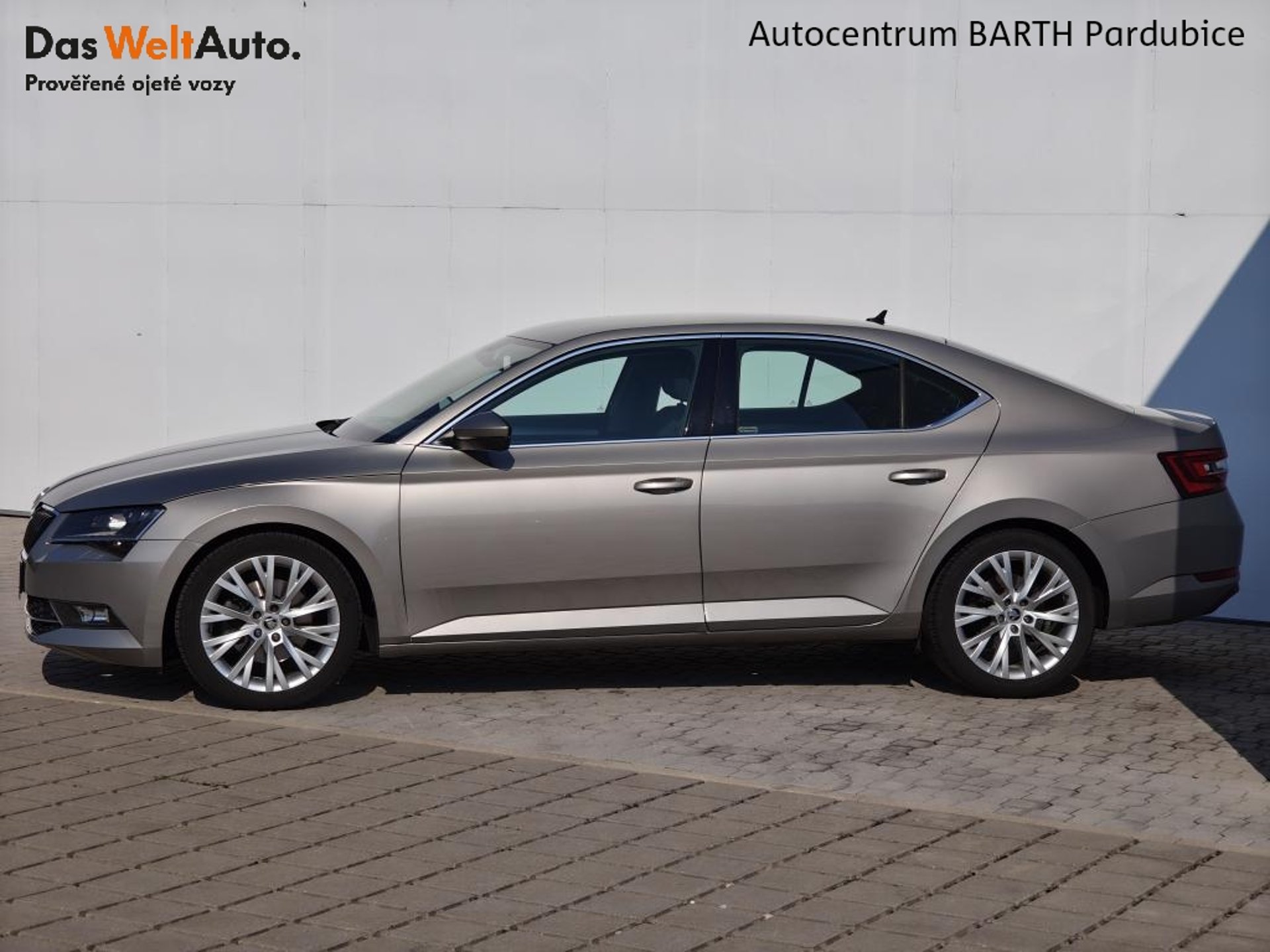 Škoda Superb