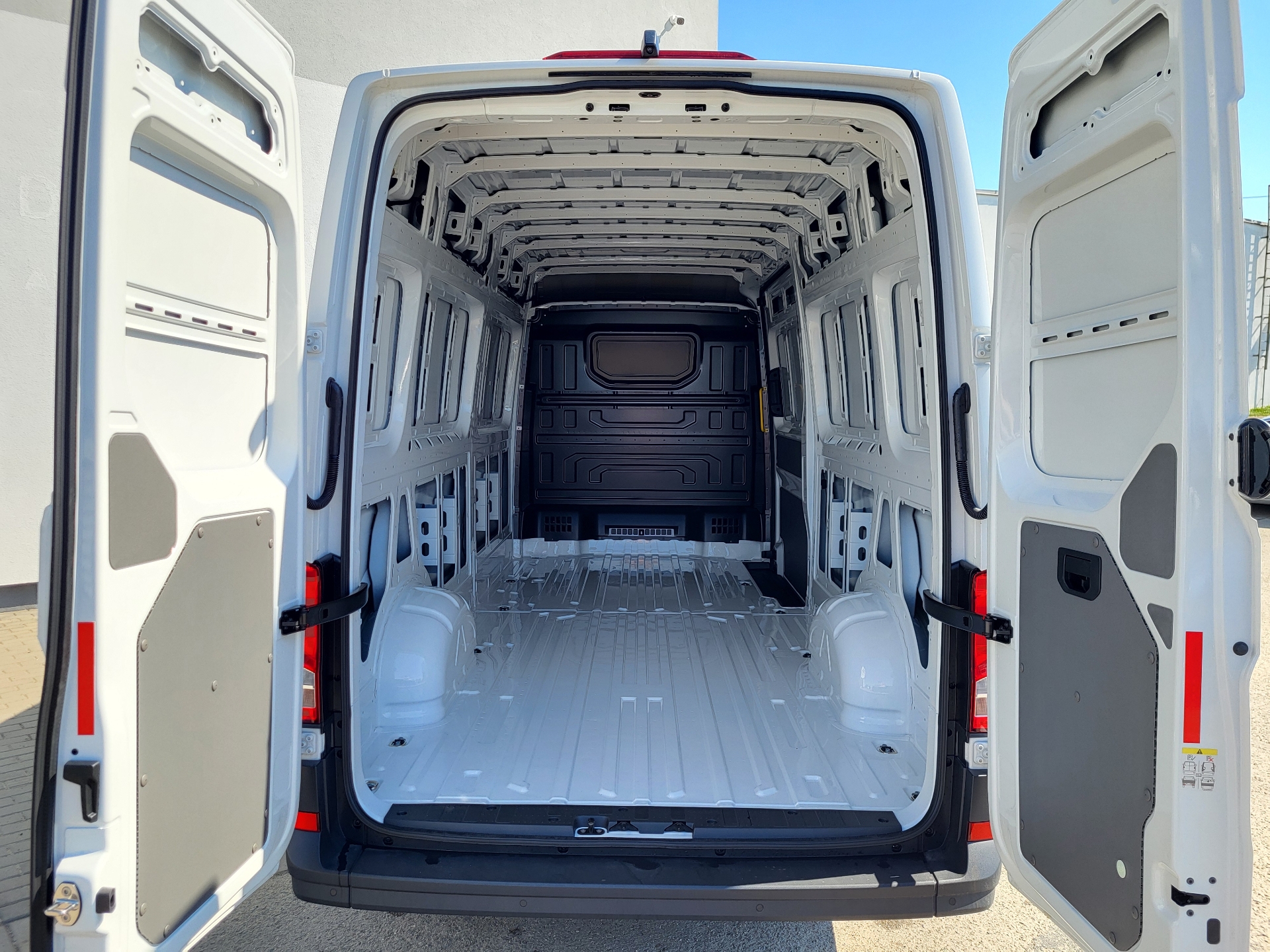 Volkswagen Crafter - skříňový vůz
