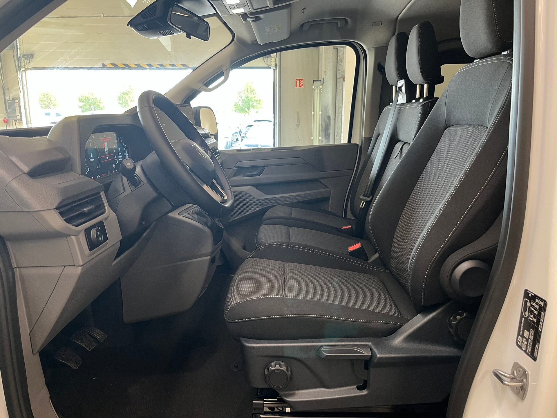 Volkswagen T7 Kombi