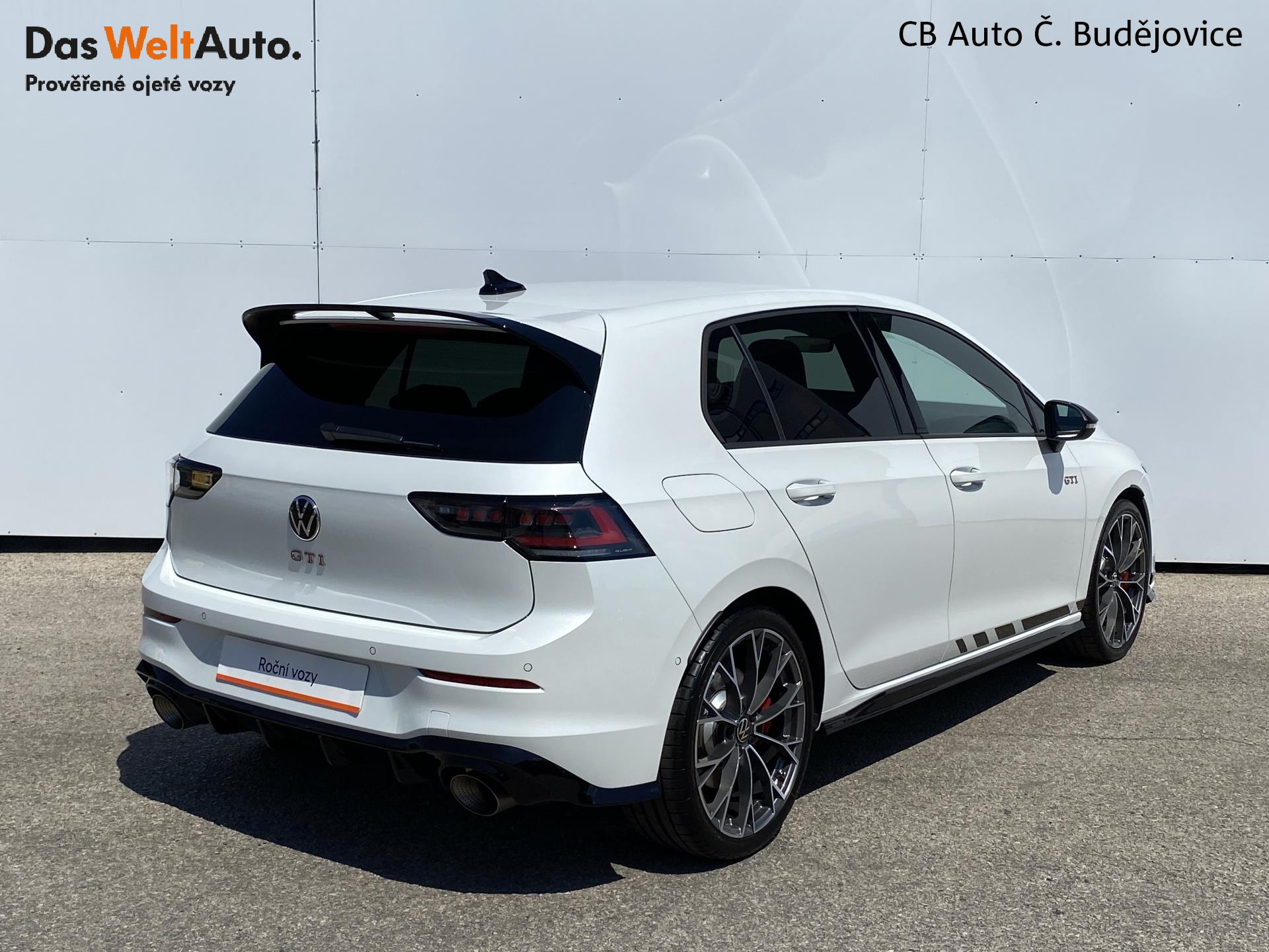 Volkswagen Golf GTI