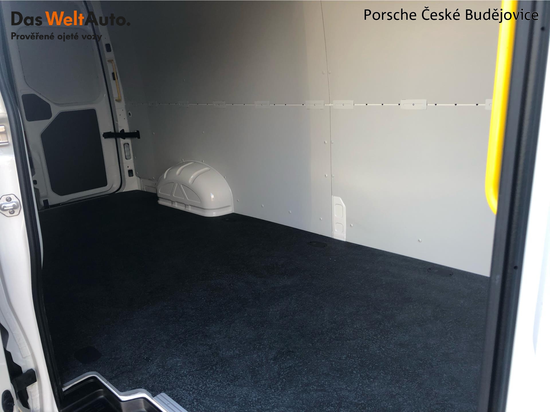 Volkswagen Crafter - skříňový vůz
