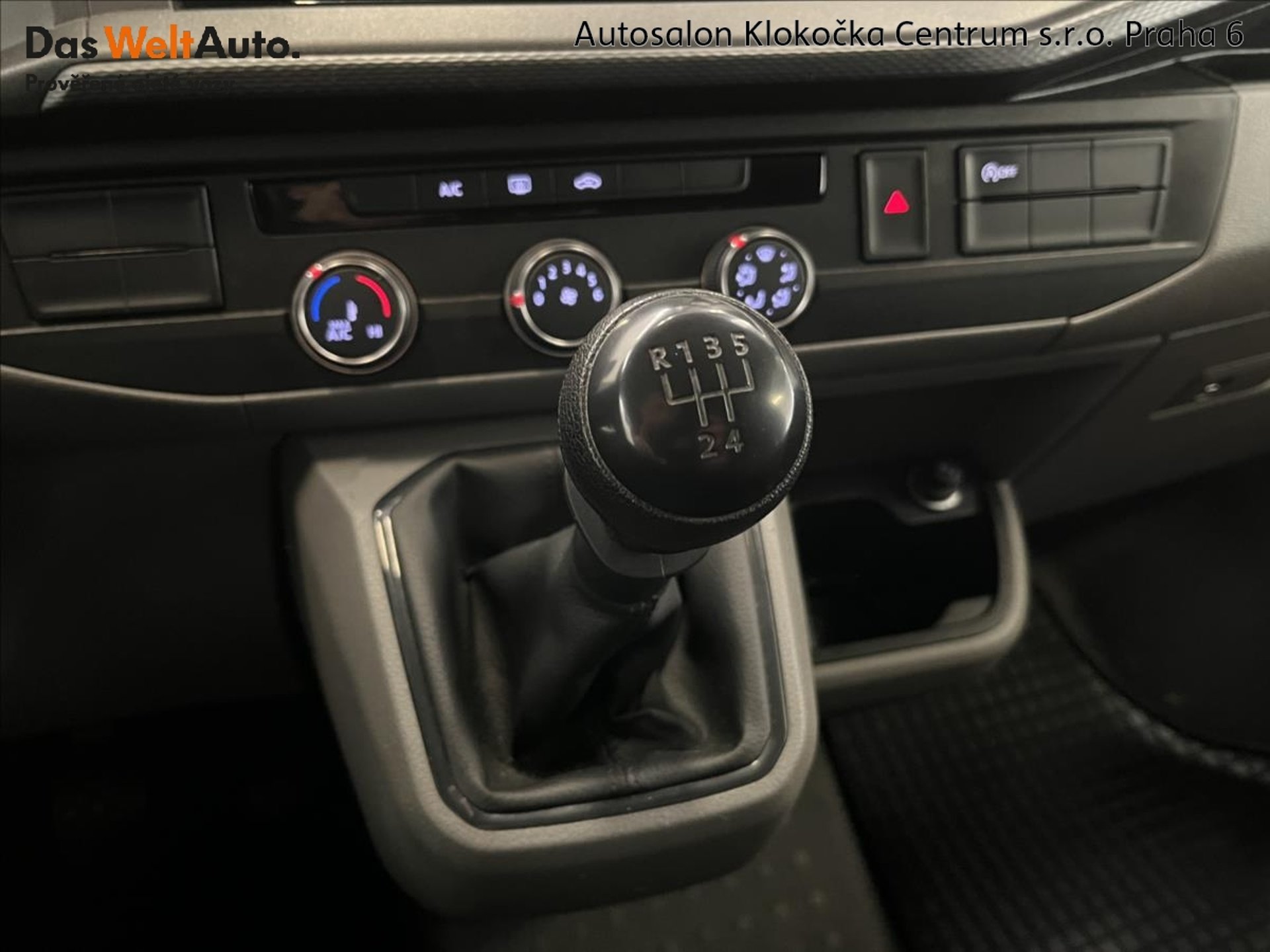 Volkswagen Transporter 6.1 Kombi