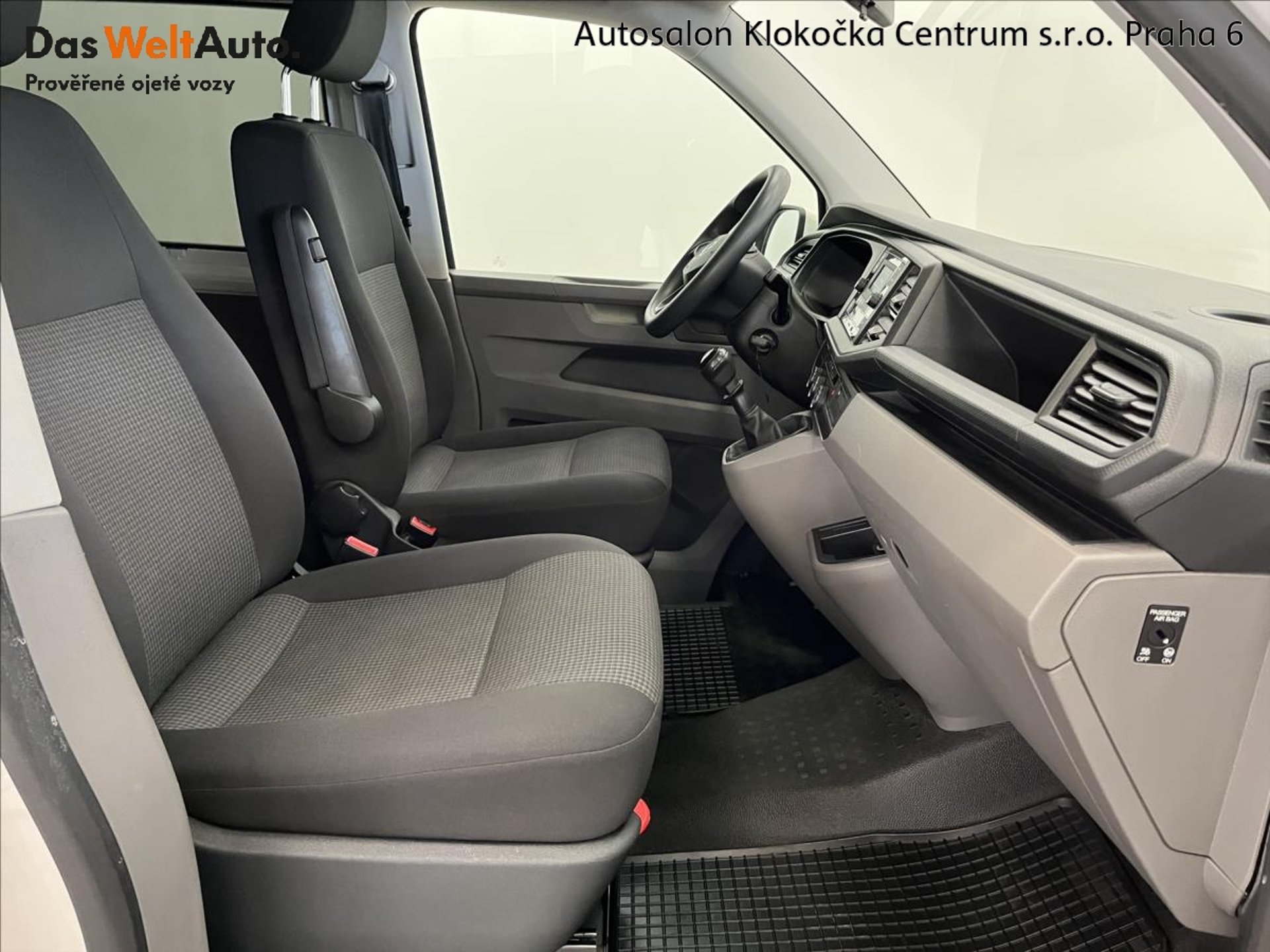 Volkswagen Transporter 6.1 Kombi