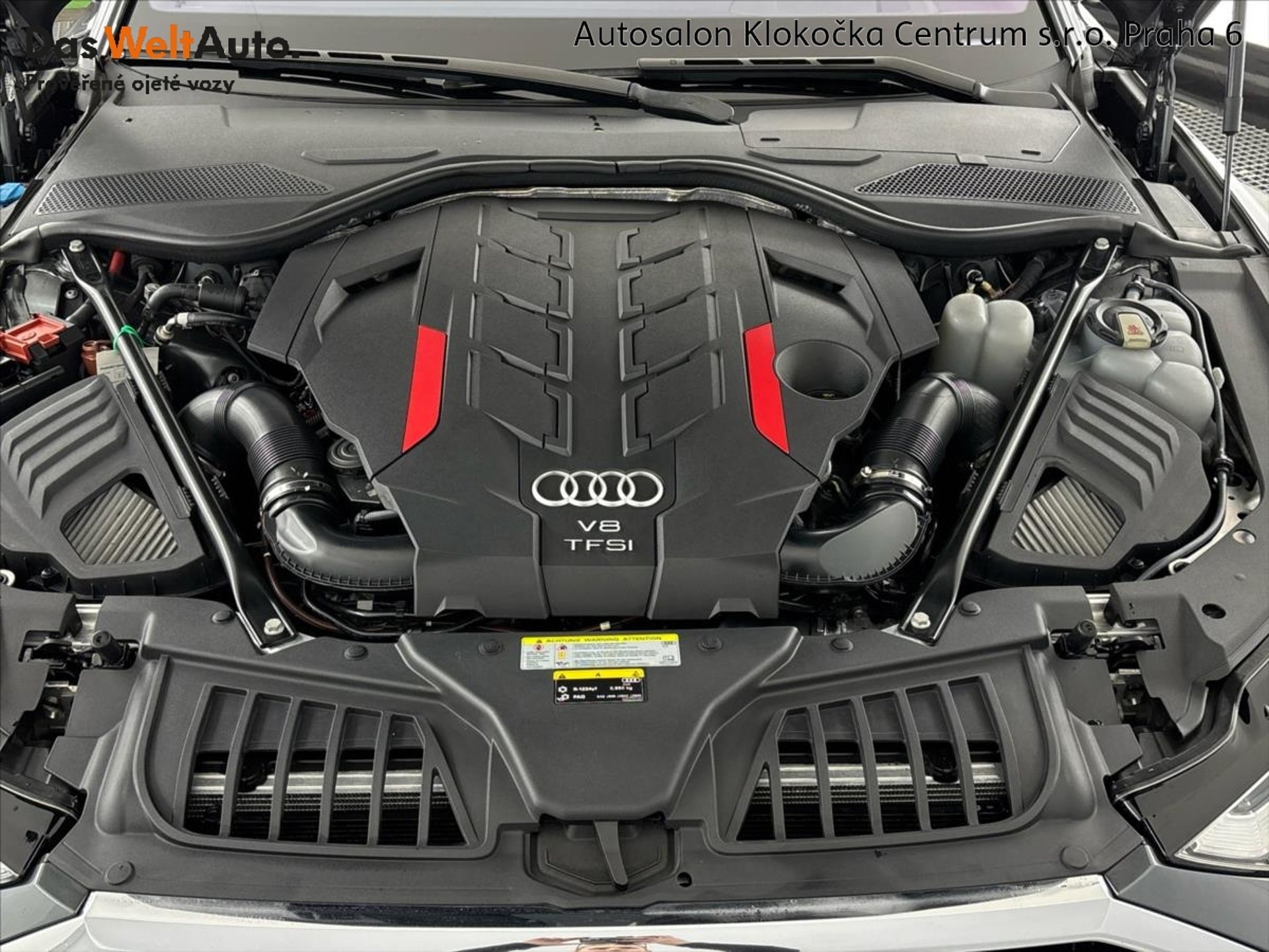 Audi S8