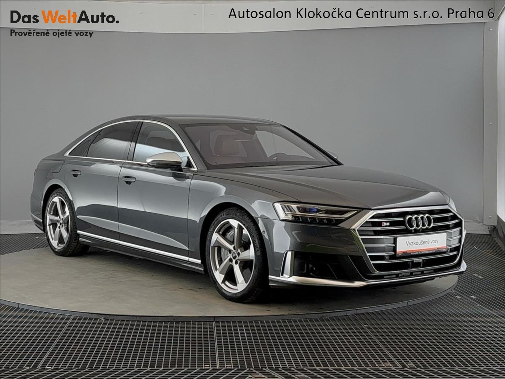 Audi S8
