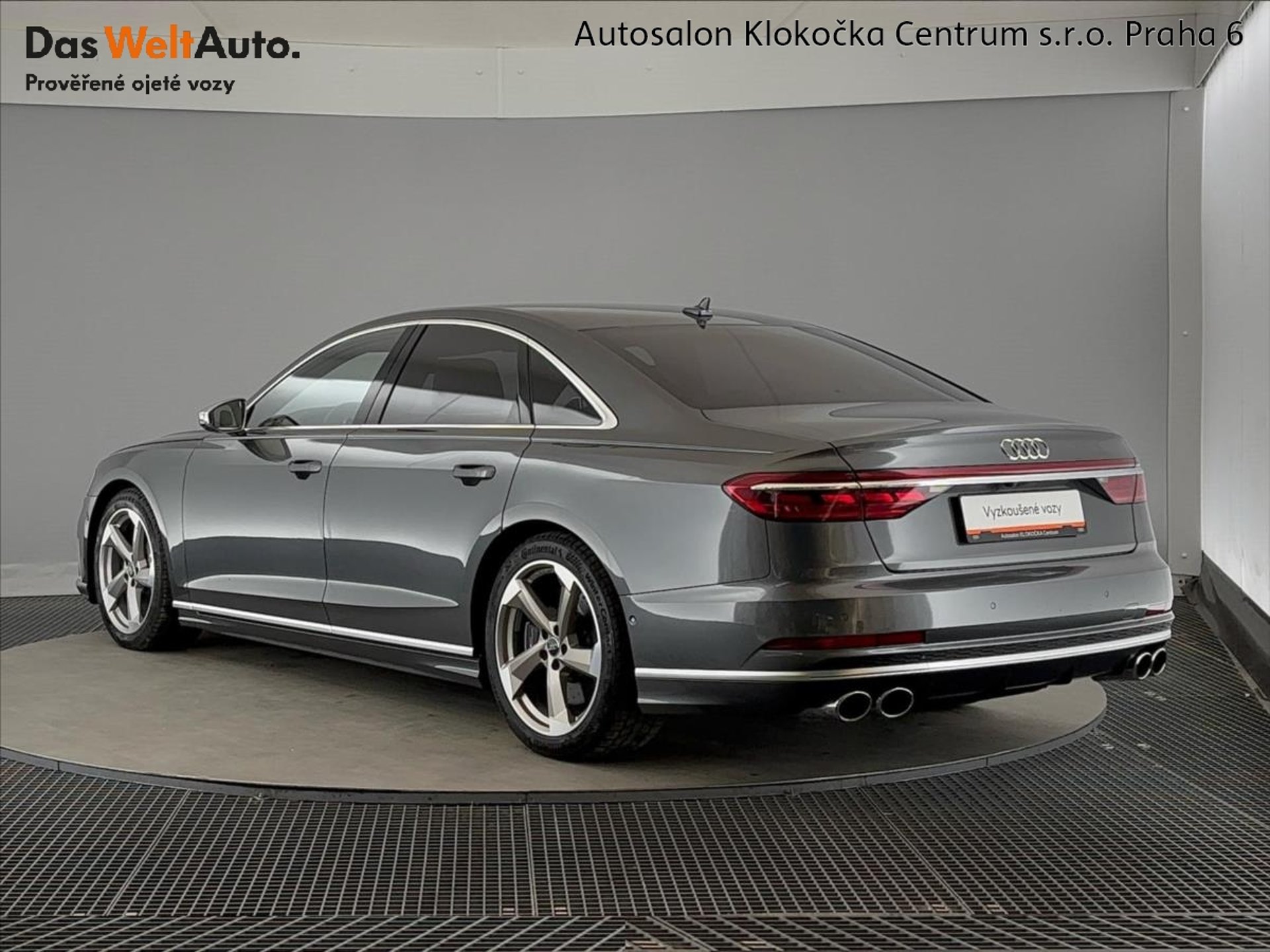 Audi S8