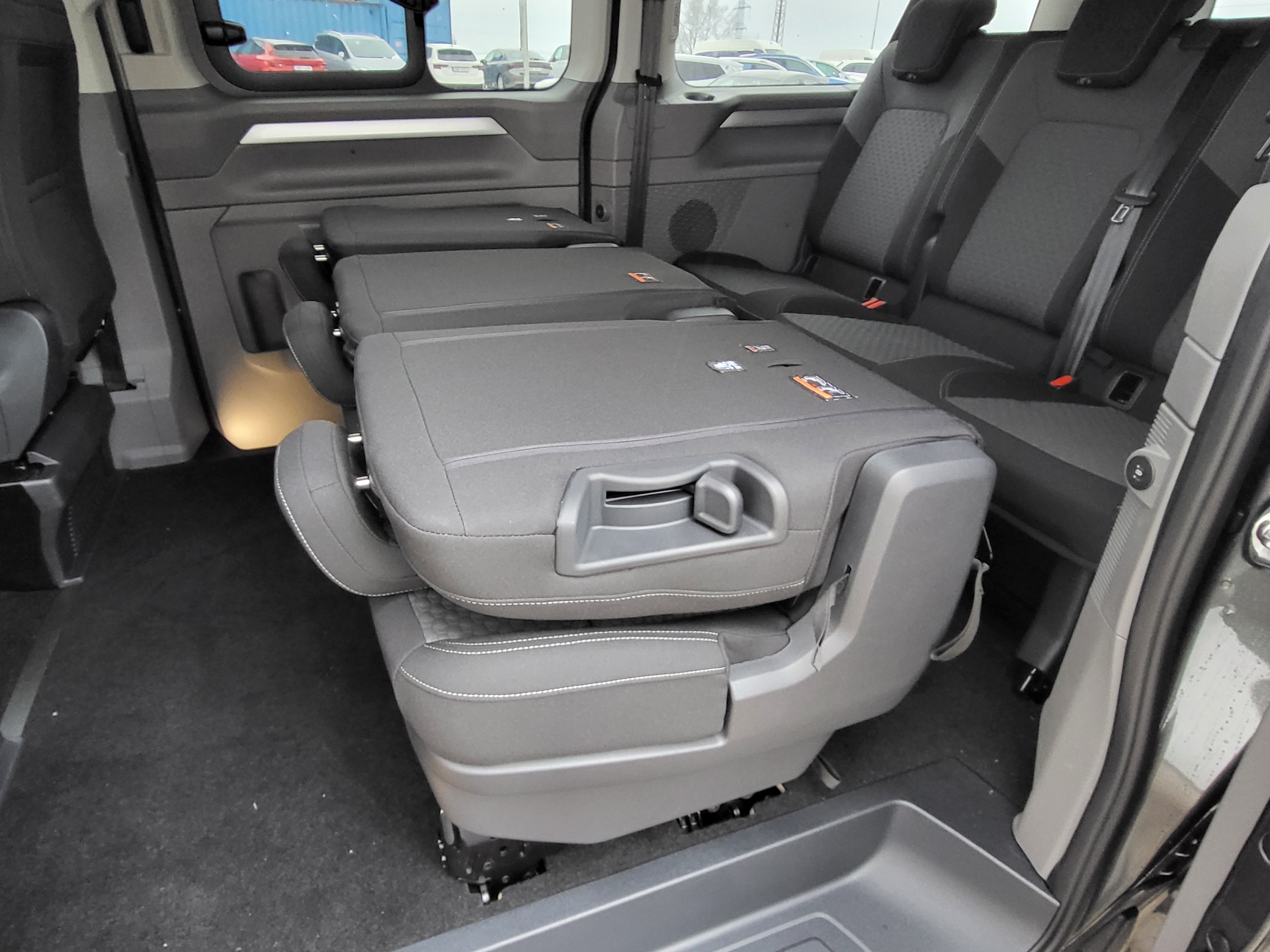 Volkswagen Caravelle