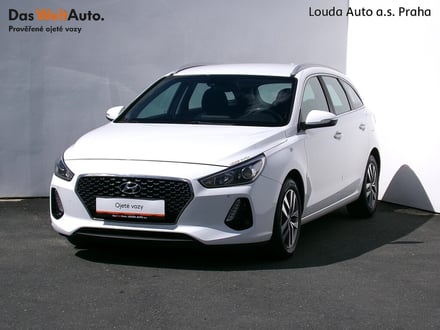 Hyundai i30  1.6  81 kW manuál ,