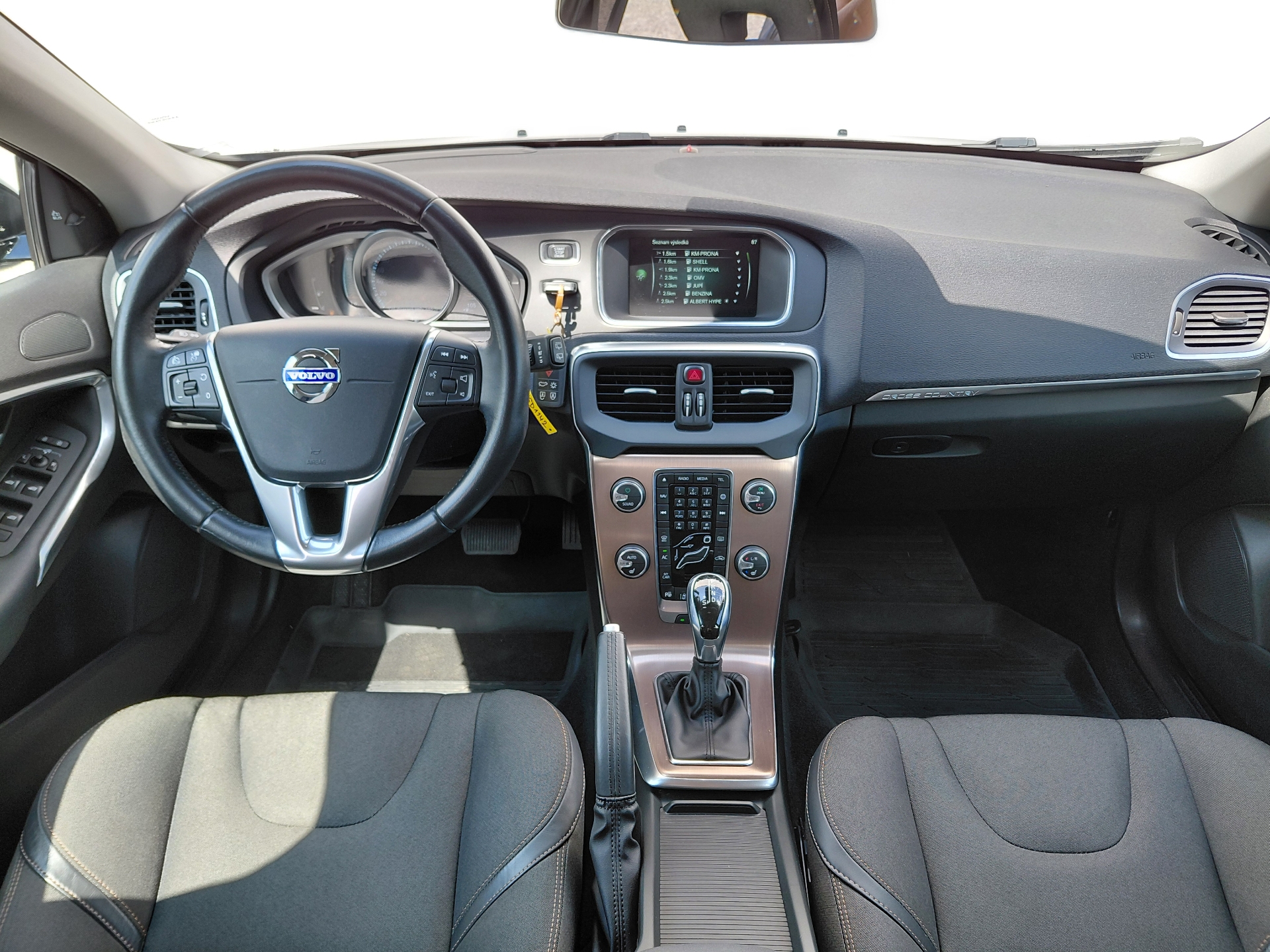 Volvo V40