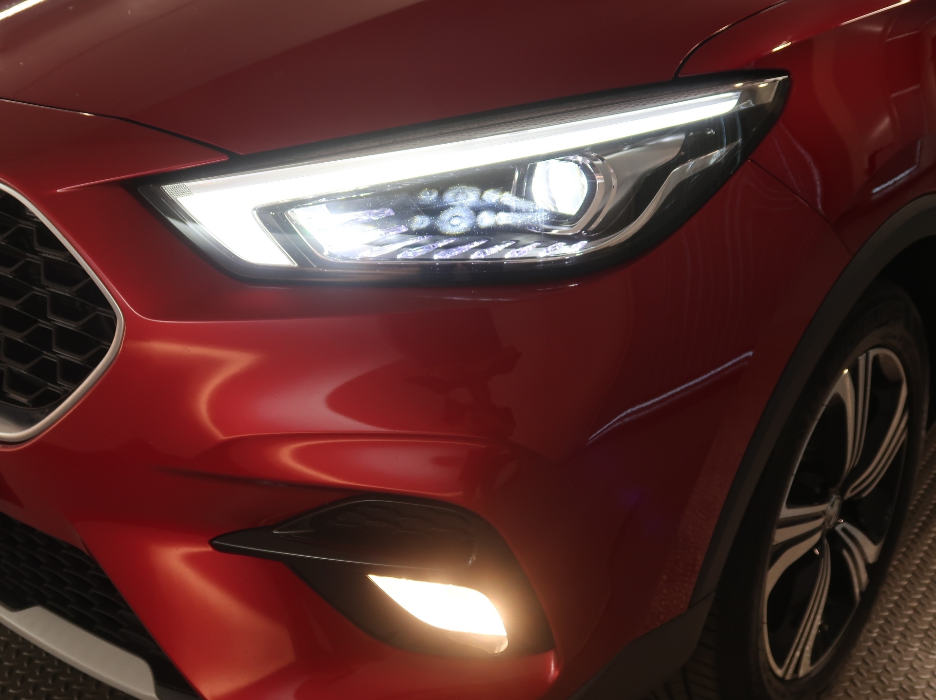 MG ZS
