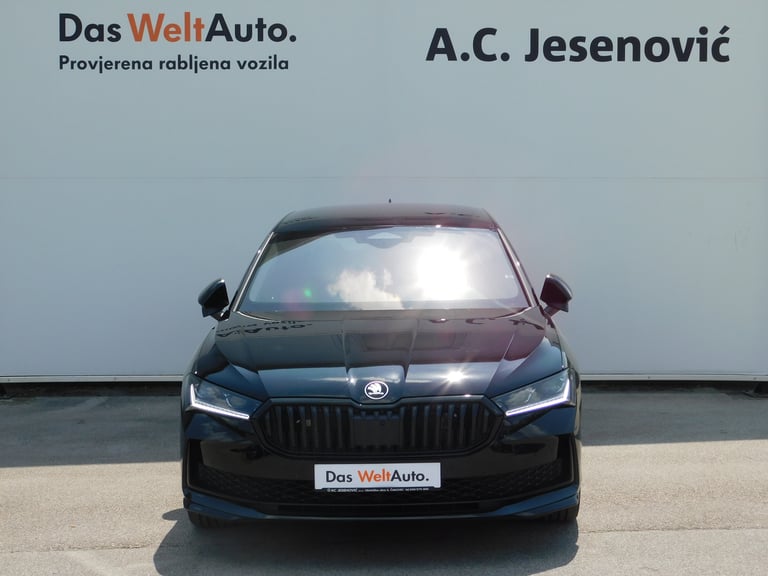 Škoda Superb 2025: fotografija 2
