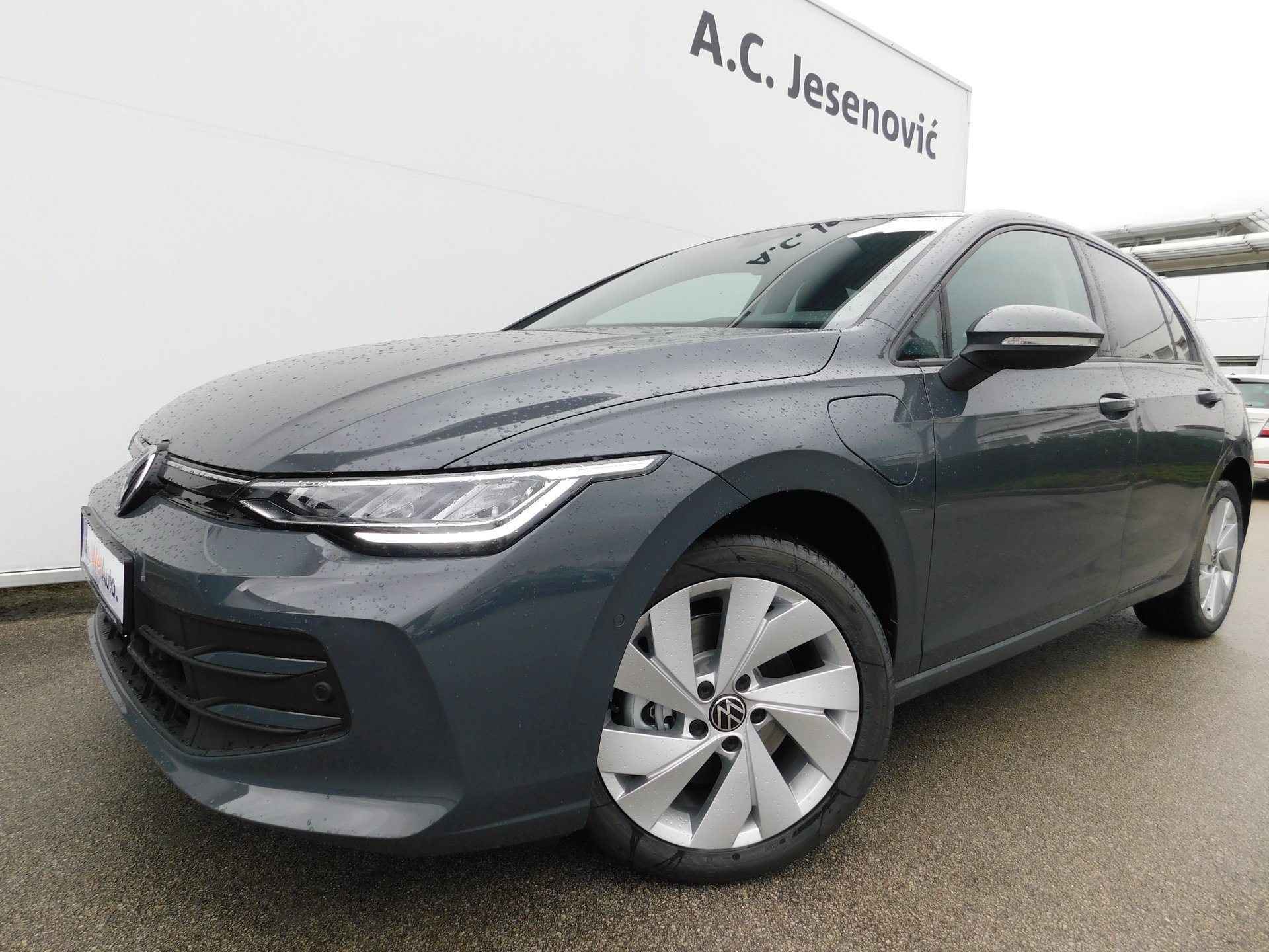 Volkswagen Golf 8 1.5 TSI eHybrid DSG Life Plus, fotografija 7