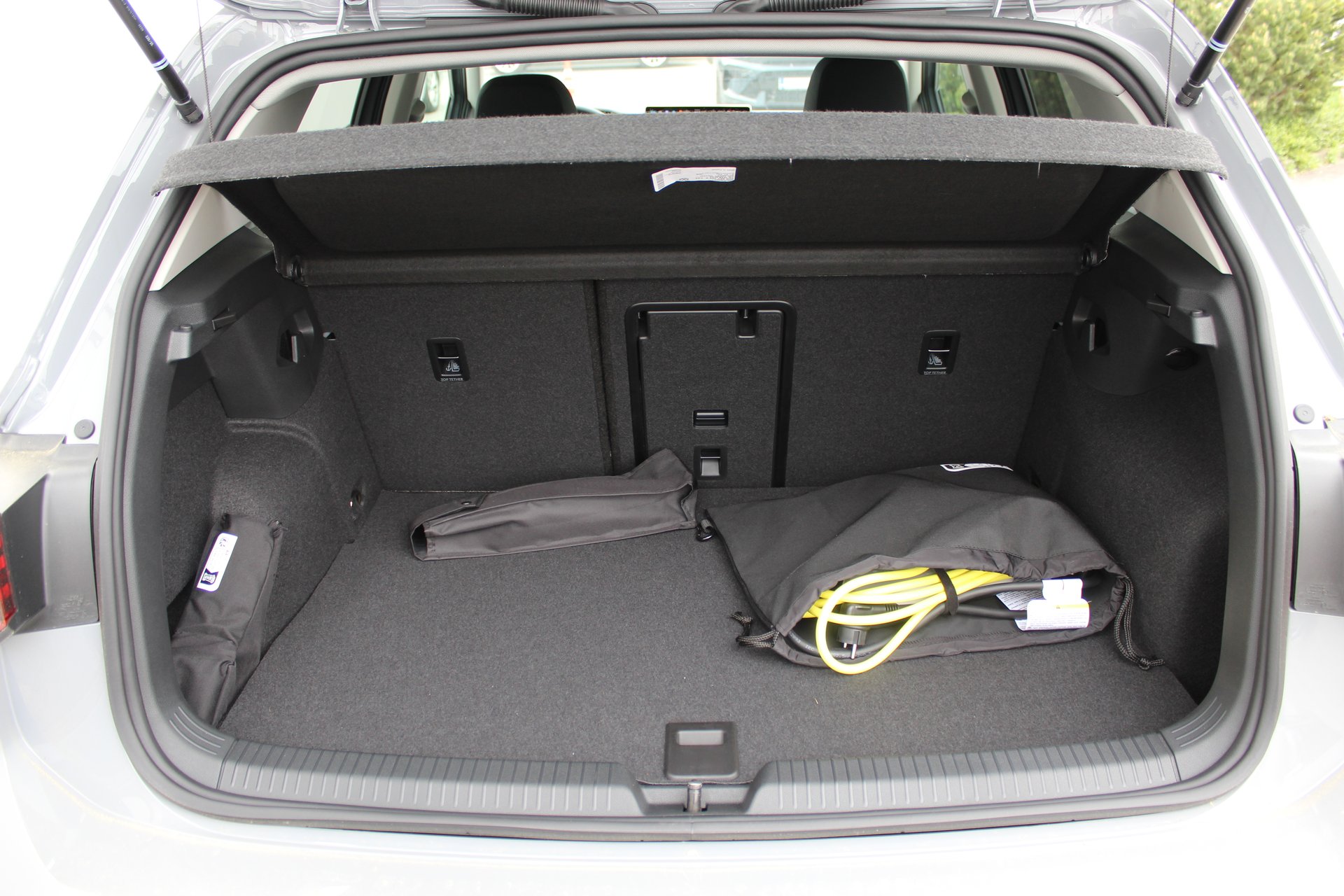 Volkswagen Golf 1.5 TSI eHybrid DSG Life Plus 2026, fotografija 14