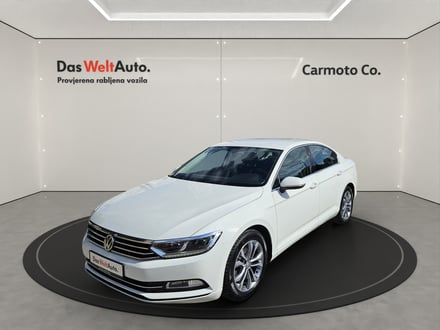 Volkswagen PASSAT 1.6 TDI DSG Connect
