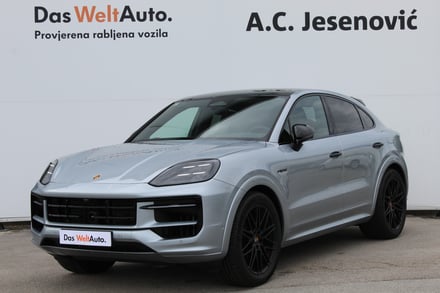 Porsche Cayenne E-Hybrid Coupé Black Edition