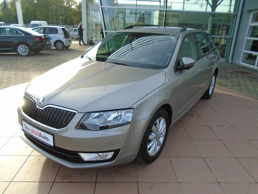 Škoda OCTAVIA Combi Style 1.6 TDI DSG