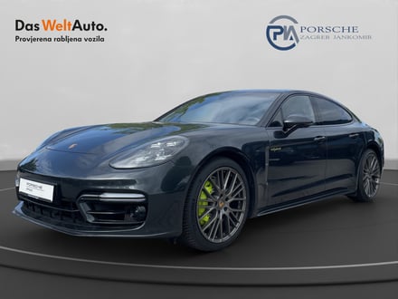 Porsche Panamera 4 E-Hybrid Platinum Edition
