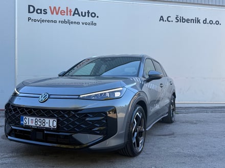 Volkswagen T-ROC NF 1.5 eTSI DSG R-Line