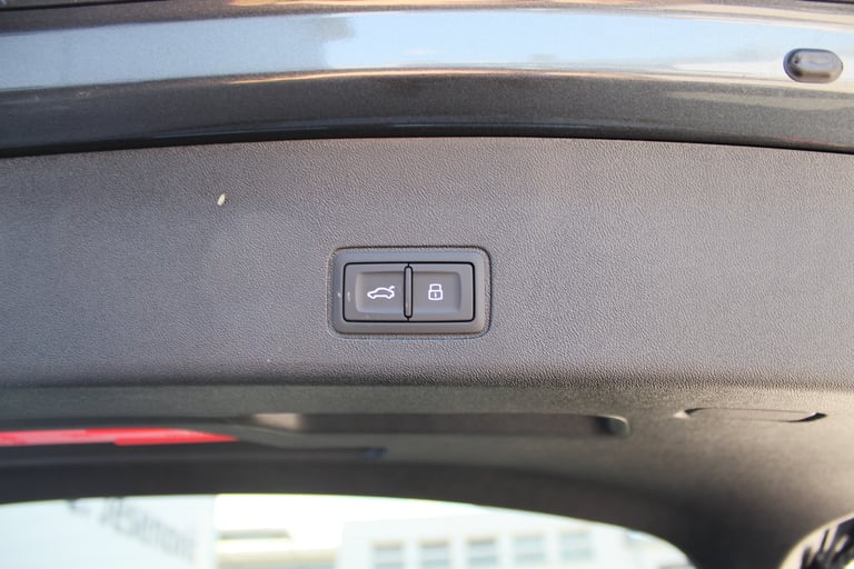 Audi Q3 2026: fotografija 17