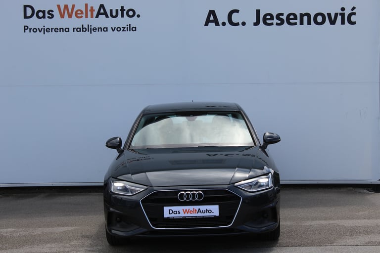 Audi A4 2024: fotografija 2