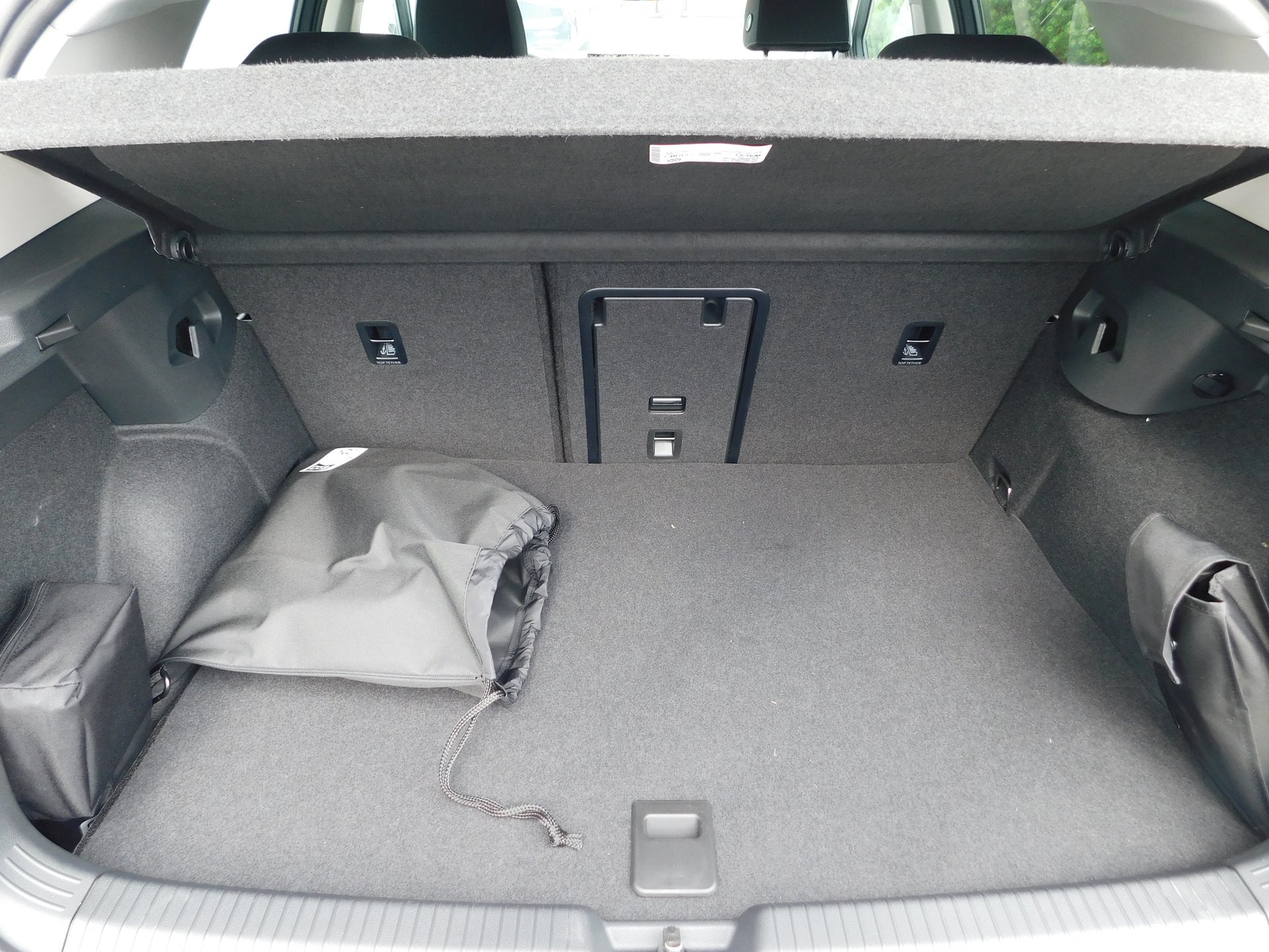 Volkswagen Golf 1.5 TSI eHybrid DSG Life Plus 2025, fotografija 15