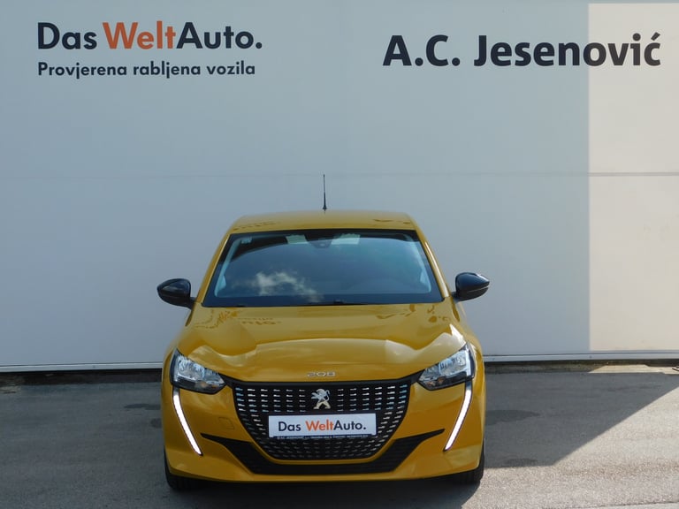 Peugeot 208 2022: fotografija 2
