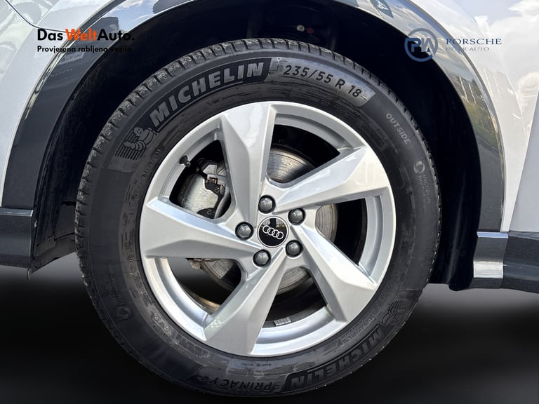 Audi Q3 2025: fotografija 25