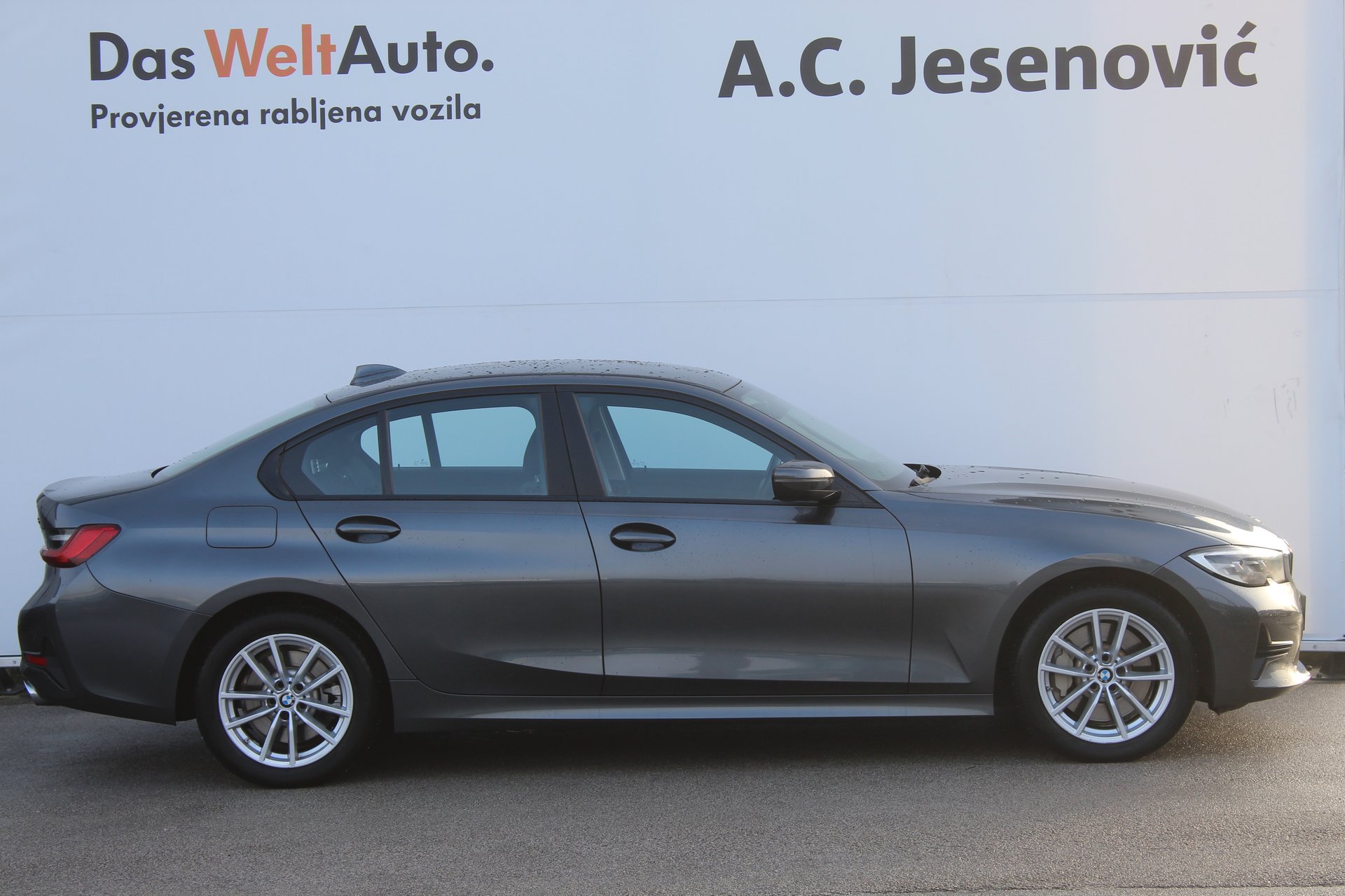 BMW 330e iPerformance Aut. 2020, fotografija 4