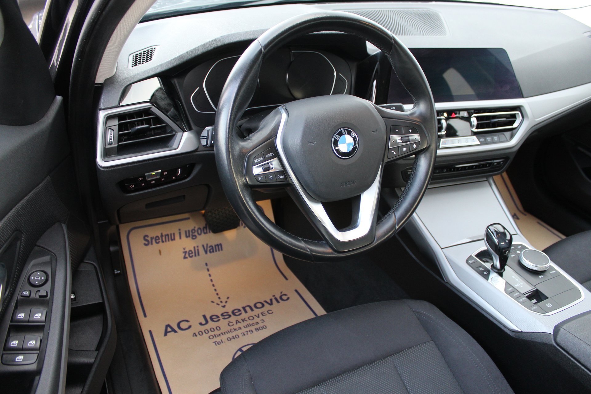 BMW 330e iPerformance Aut. 2020, fotografija 9