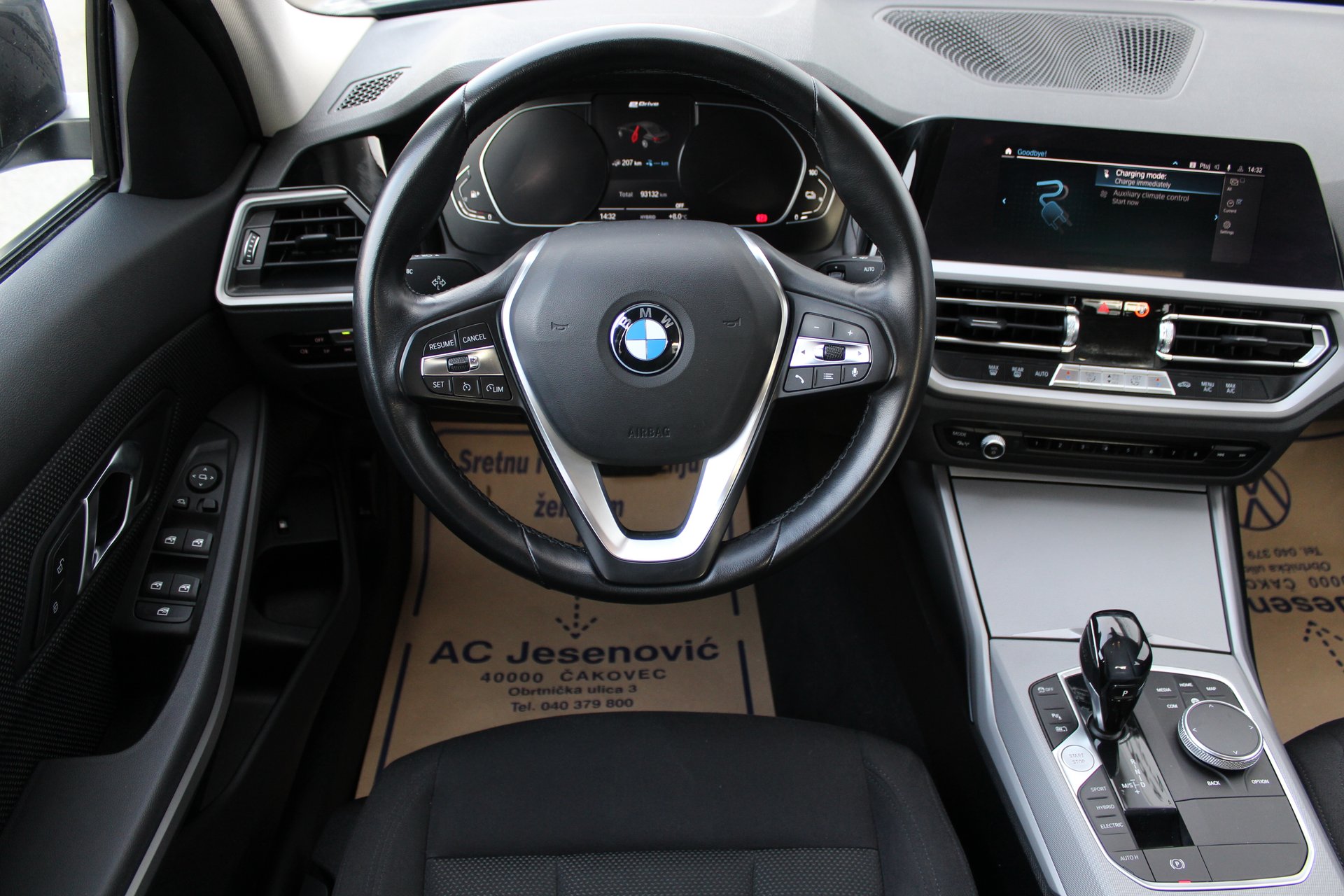 BMW 330e iPerformance Aut. 2020, fotografija 10