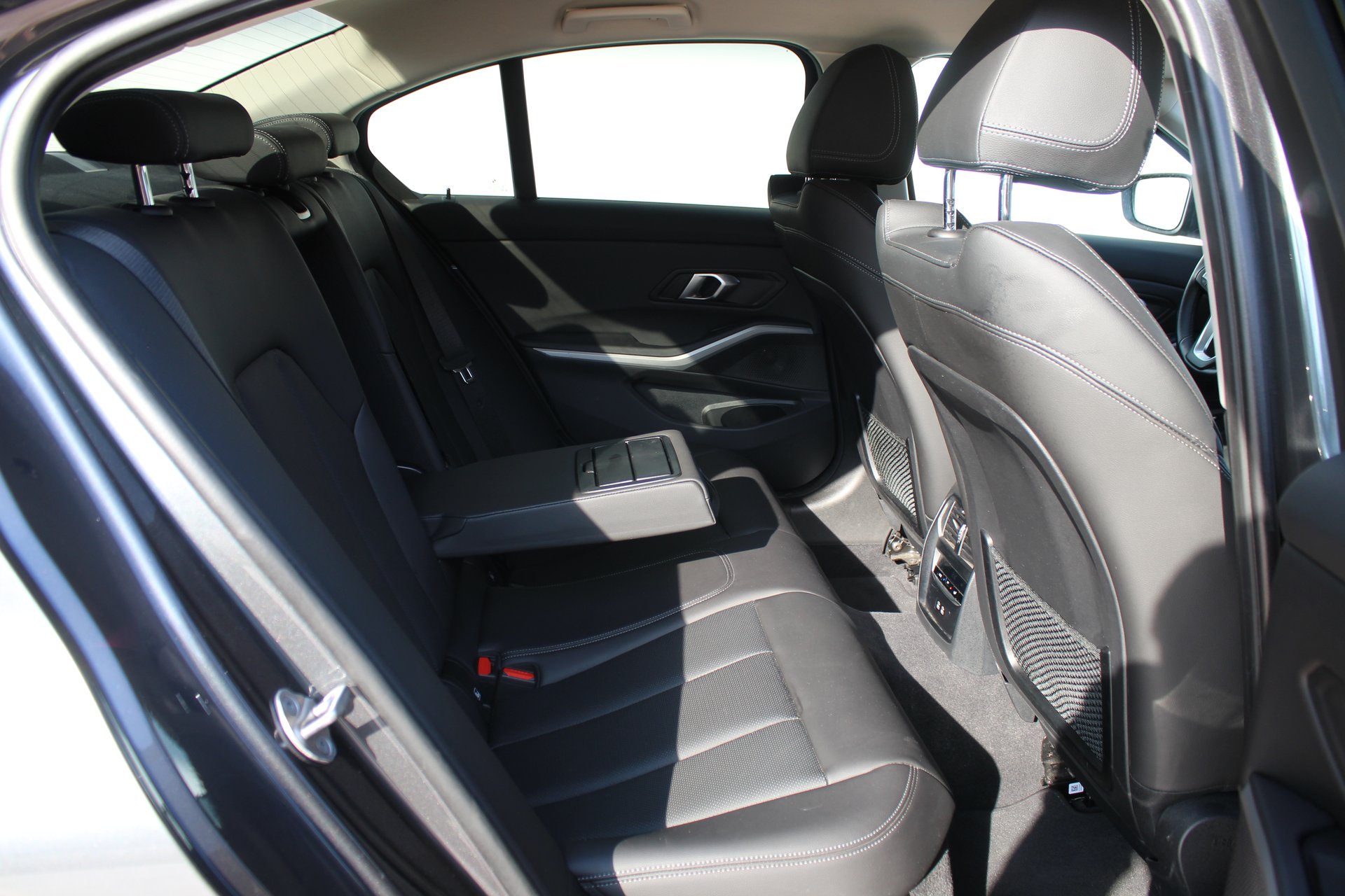 BMW 320e Aut. 2022, fotografija 11