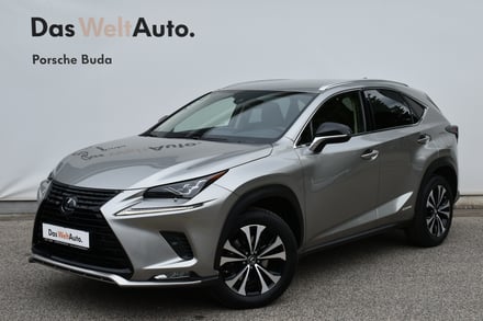 Lexus NX 300h F Sport CVT