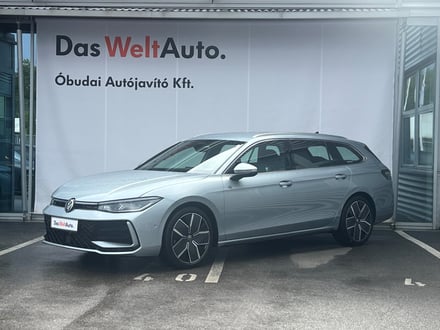 VW Passat Var. R-Line 2.0 TDI DSG 4Motion