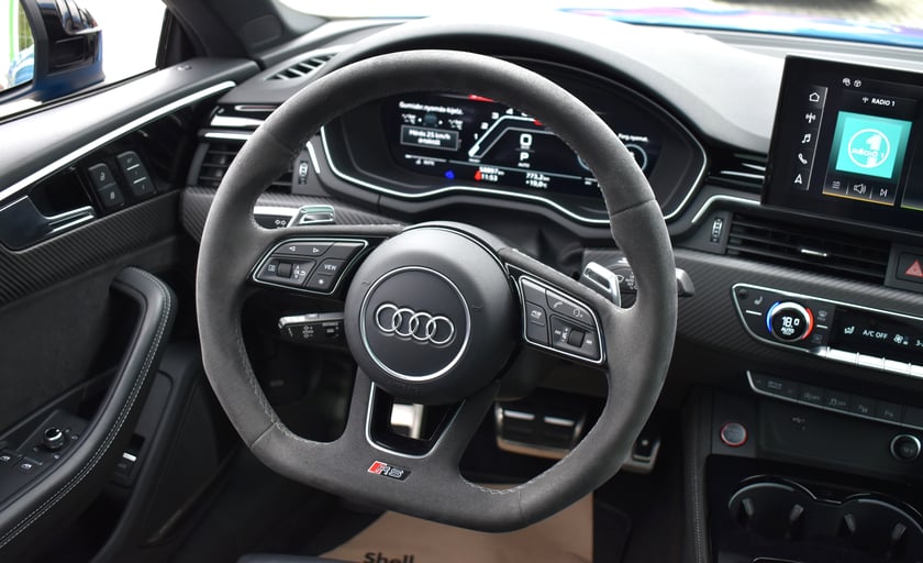 Audi RS5 quattro tiptronic