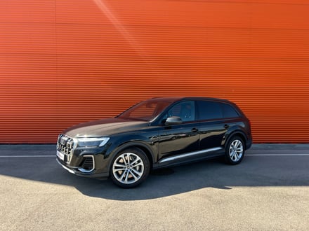 Audi Q7 55 TFSIe quattro tiptronic