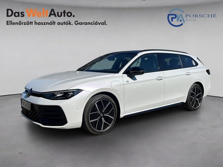 VW Passat Variant R-Line TSI Plug-In-Hybrid